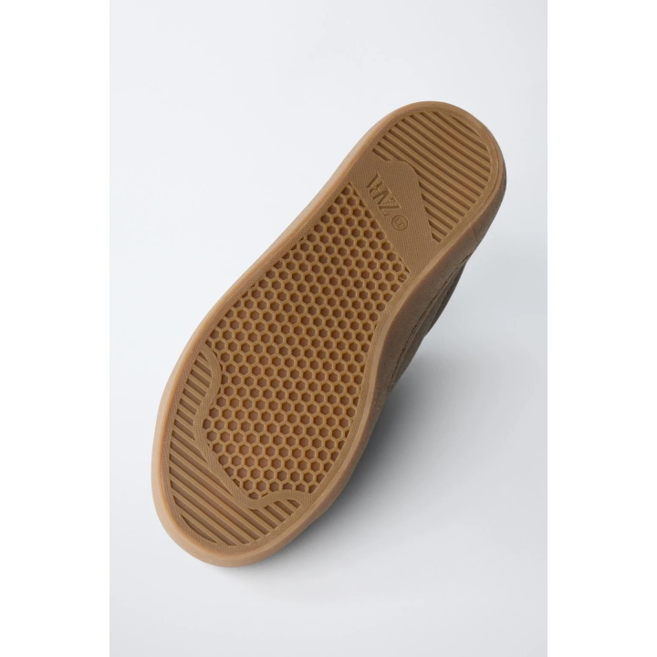 МИНИМАЛИСТИЧНЫЕ КЕДЫ