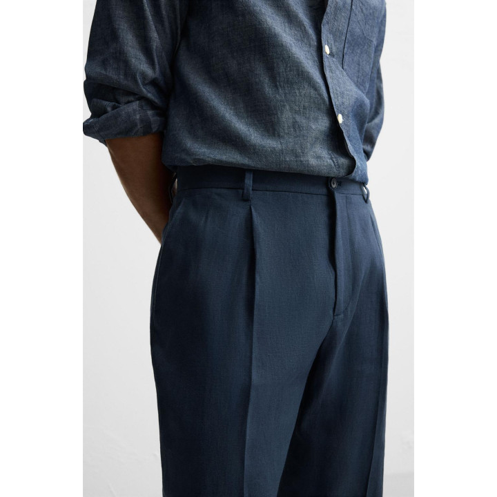 БРЮКИ ИЗ 100% ЛЬНА С ЗАЩИПАМИ