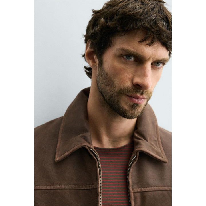 УКОРОЧЕННАЯ КОЖАНАЯ КУРТКА