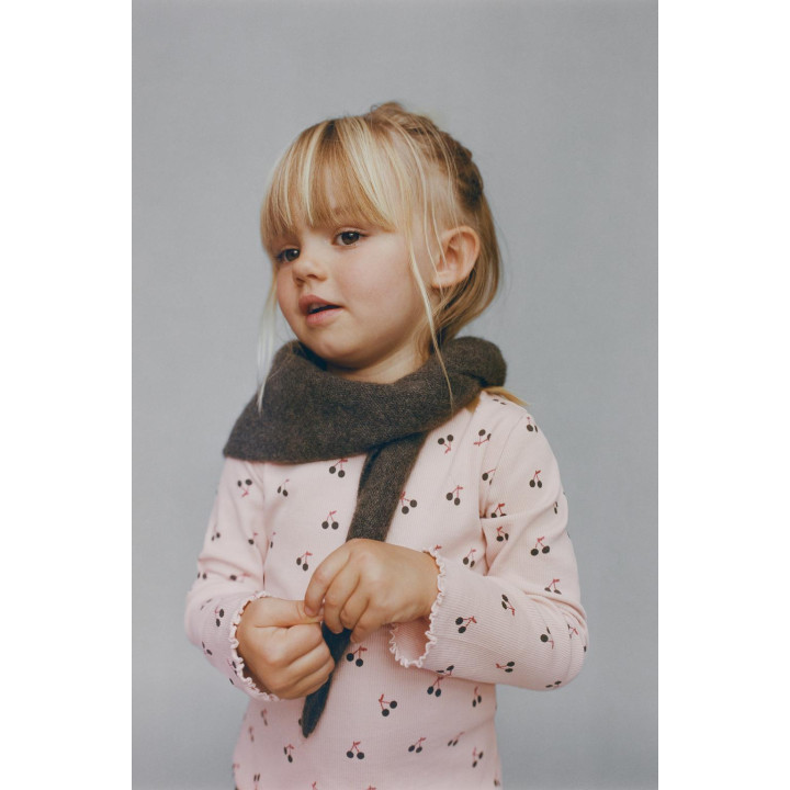 ФУТБОЛКА В РУБЧИК С ПРИНТОМ