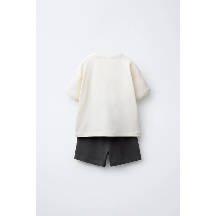 СПОРТИВНЫЙ КОМПЛЕКТ ДЛЯ БЕГА, ФУТБОЛКА И БЕРМУДЫ