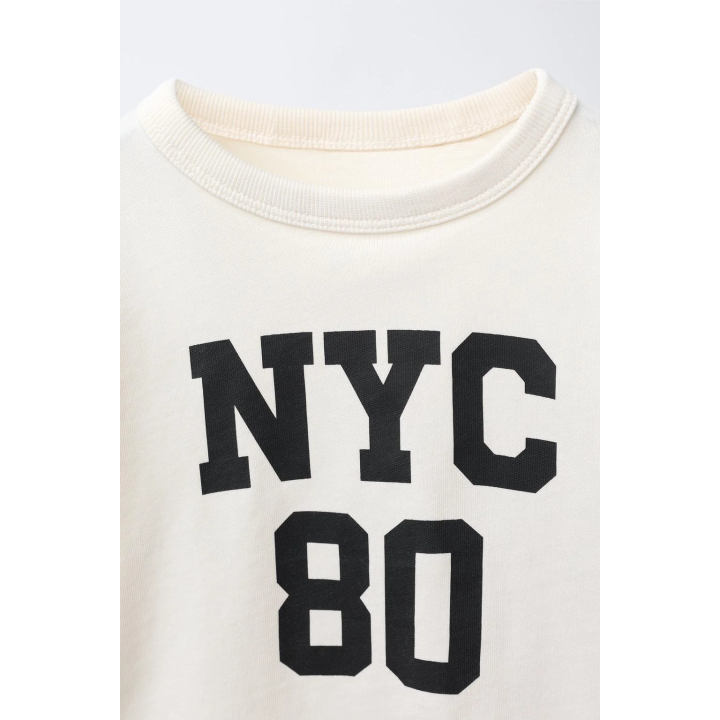 СПОРТИВНЫЙ КОМПЛЕКТ ДЛЯ БЕГА, ФУТБОЛКА И БЕРМУДЫ