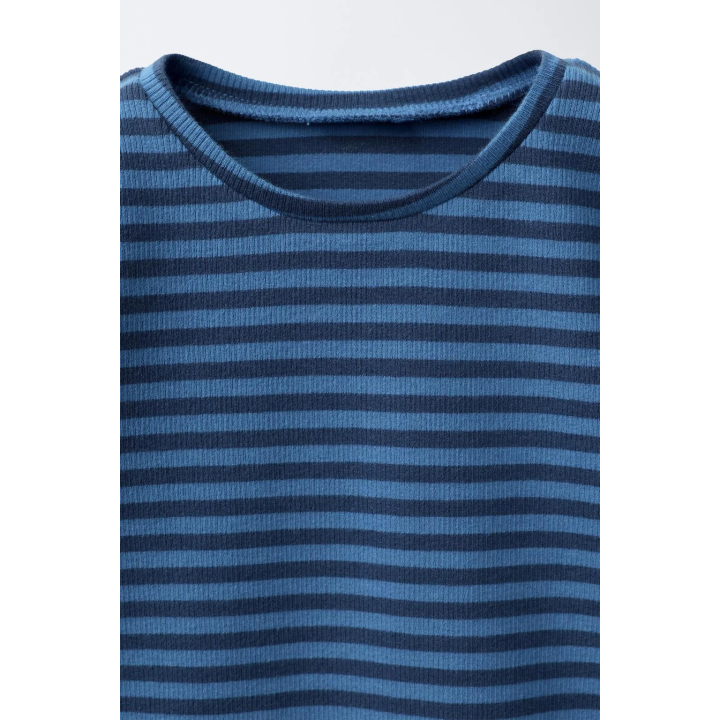 ФУТБОЛКА ИЗ ТКАНИ В ПОЛОСКУ