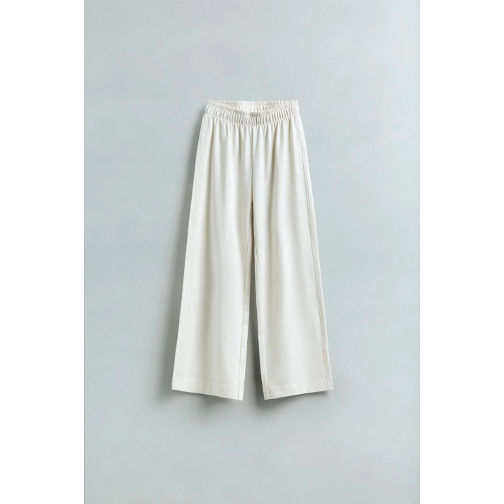 Брюки с широкими штанинами из плотной ткани