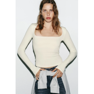 ФУТБОЛКА В РУБЧИК С КВАДРАТНЫМ ВЫРЕЗОМ