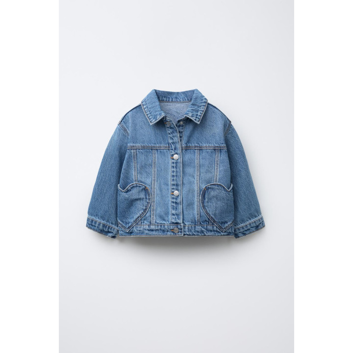 Джинсовая куртка с сердцем