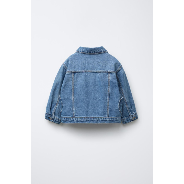 Джинсовая куртка с сердцем