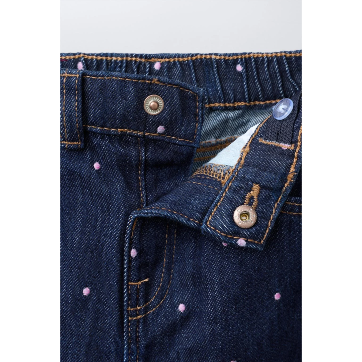 ДЖИНСЫ MOM FIT С ВЫШИВКОЙ