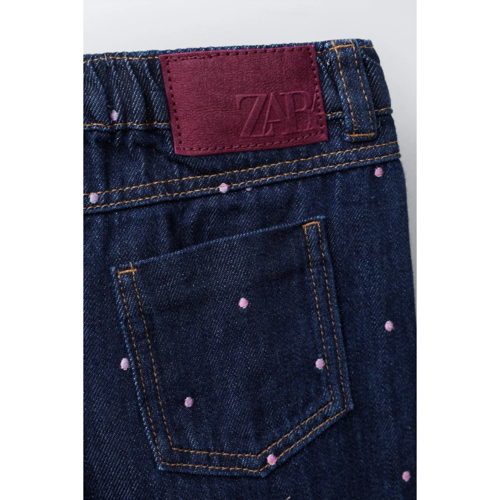 ДЖИНСЫ MOM FIT С ВЫШИВКОЙ