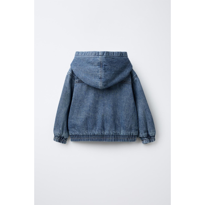 ДЖИНСОВАЯ КУРТКА С КАПЮШОНОМ