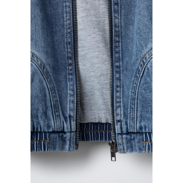 ДЖИНСОВАЯ КУРТКА С КАПЮШОНОМ