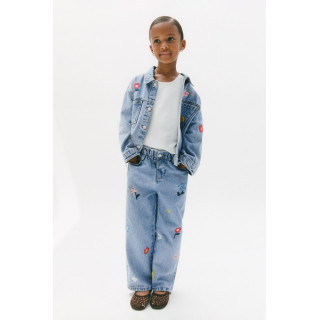 Джинсовая куртка с вышитыми цветами