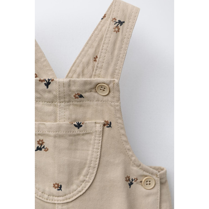 КОМБИНЕЗОН ИЗ ТВИЛА С ЦВЕТОЧНЫМ ПРИНТОМ