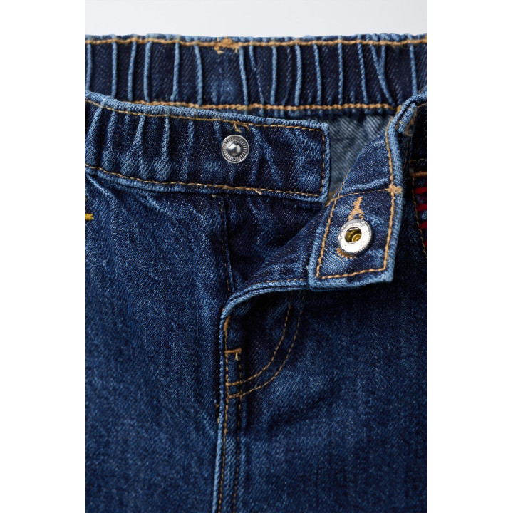 ДЖИНСЫ BAGGY С КОНТРАСТНОЙ ВЫШИВКОЙ