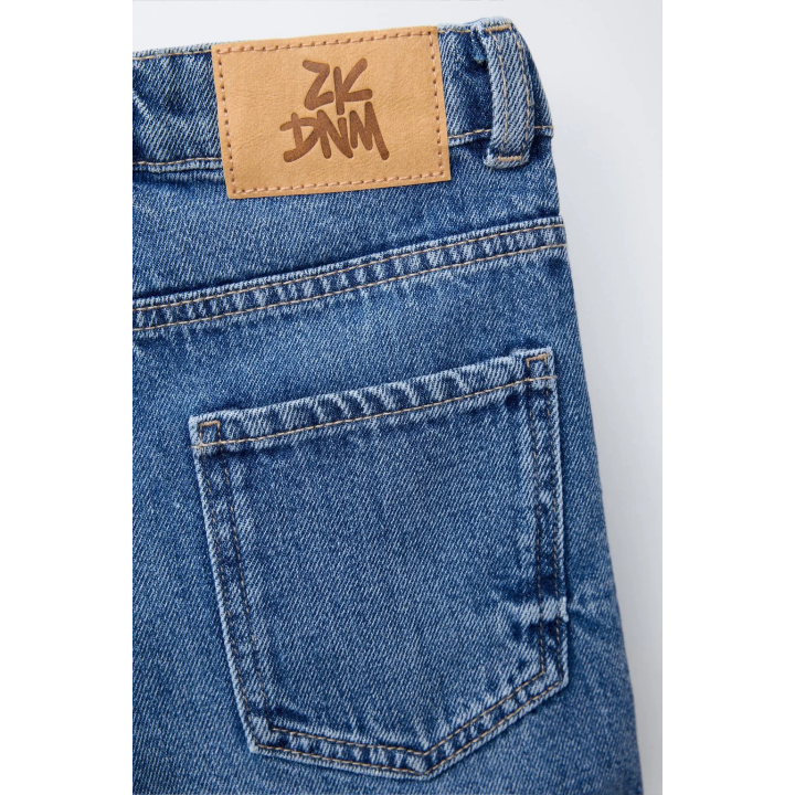 ДЖИНСОВЫЕ ШОРТЫ С РАЗРЕЗАМИ