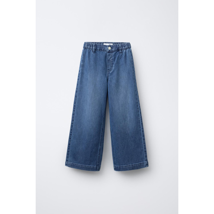 Джинсы с широкими брючинами