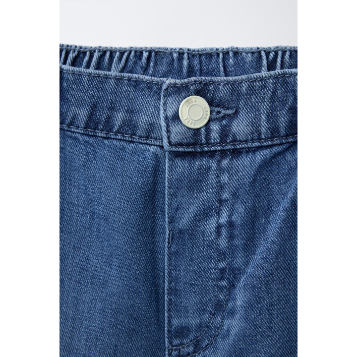 Джинсы с широкими брючинами