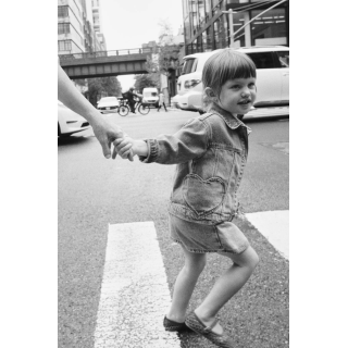 Джинсовые бермуды с высокой талией и карманом в форме сердца