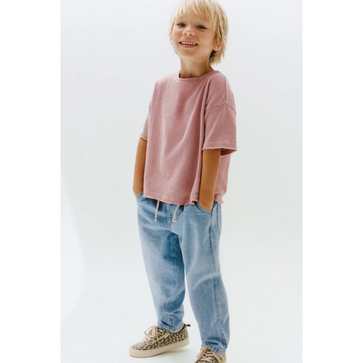 ДЖИНСЫ RELAXED ИЗ СТРУЯЩЕЙСЯ ТКАНИ