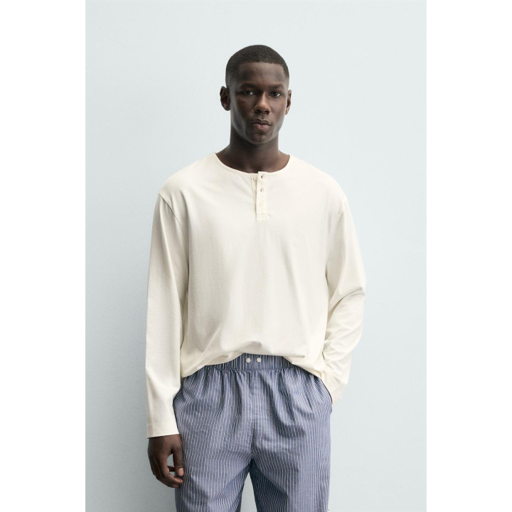 ПИЖАМА С ВОРОТНИКОМ И ПУГОВИЦАМИ В ПОЛОСКУ