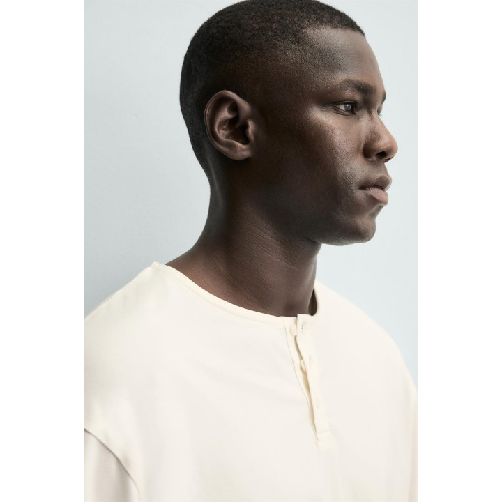 ПИЖАМА С ВОРОТНИКОМ И ПУГОВИЦАМИ В ПОЛОСКУ