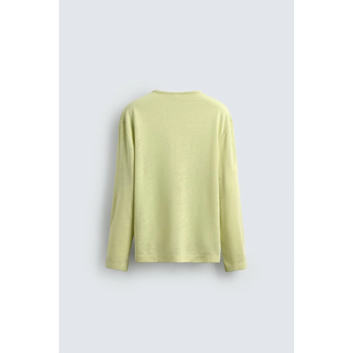 ЛЕГКАЯ ФУТБОЛКА С ВОРОТНИКОМ НА ПУГОВИЦАХ