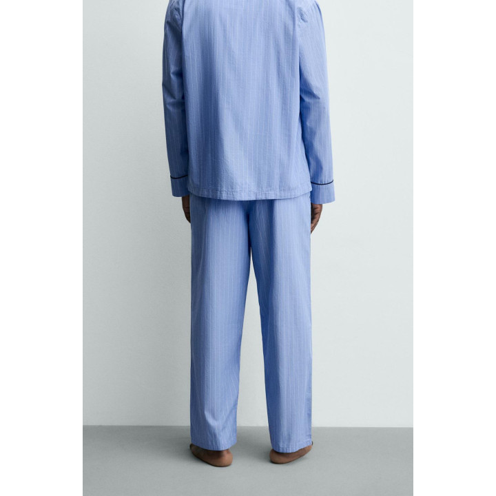 ПИЖАМА С КОНТРАСТНОЙ ОТДЕЛКОЙ