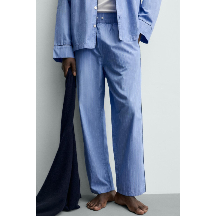 ПИЖАМА С КОНТРАСТНОЙ ОТДЕЛКОЙ