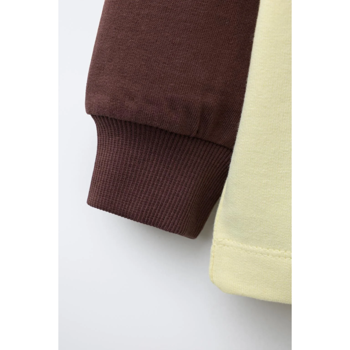 ФУТБОЛКА С РУКАВАМИ РЕГЛАН И КОНТРАСТНЫМИ ДЕТАЛЯМИ