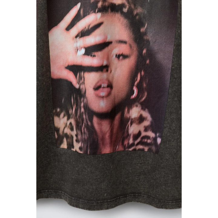 ФУТБОЛКА С ЭФФЕКТОМ ПОТЕРТОСТИ TYLA ©