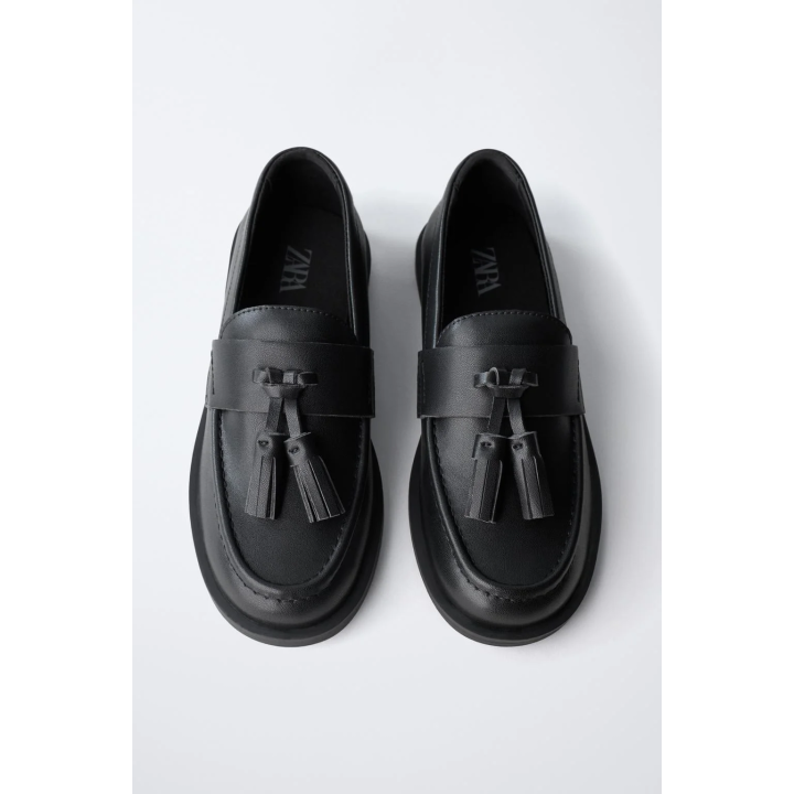 ЛОФЕРЫ С КИСТОЧКАМИ