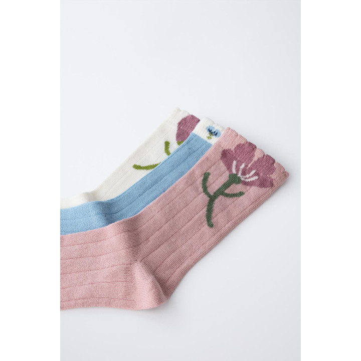 НАБОР ИЗ ТРЕХ ПАР НОСКОВ С ЦВЕТОЧНЫМ УЗОРОМ