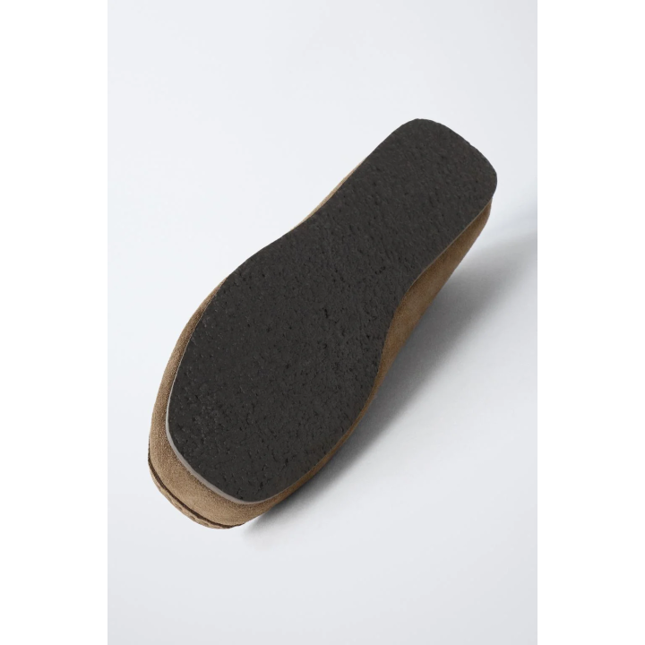 КОЖАНЫЕ ТУФЛИ С ДЕКОРАТИВНОЙ ПРОСТРОЧКОЙ