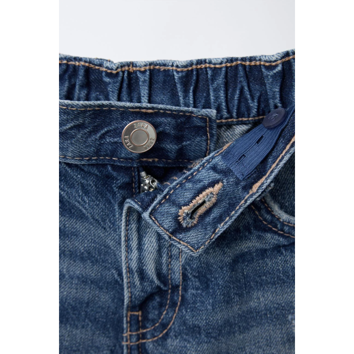 ДЖИНСОВЫЕ ШОРТЫ С РАЗРЕЗАМИ