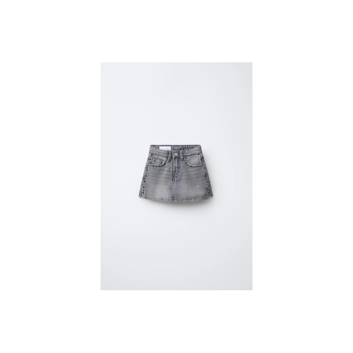 ДЖИНСОВАЯ ЮБКА-ШОРТЫ С ЗАКЛЕПКАМИ