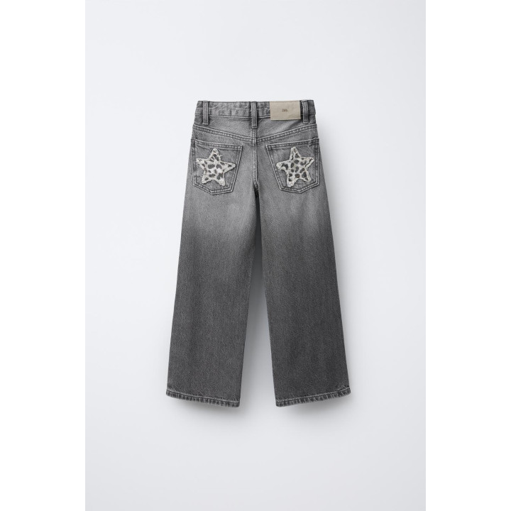 ДЖИНСЫ WIDE LEG СО ЗВЕЗДАМИ И АНИМАЛИСТИЧЕСКИМ ПРИНТОМ