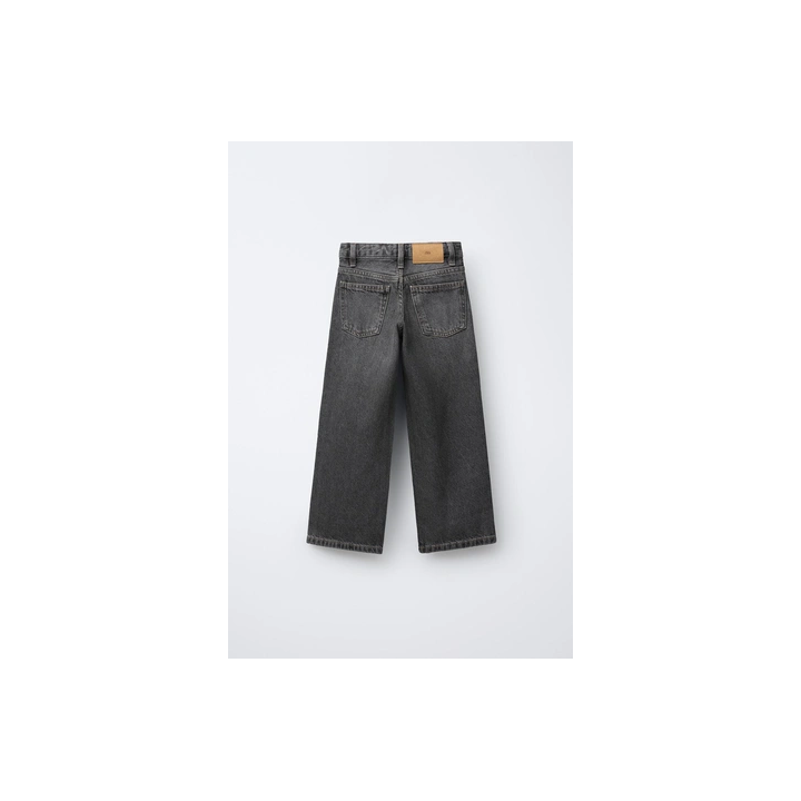 ДЖИНСЫ STRAIGHT С ЗАКЛЕПКАМИ