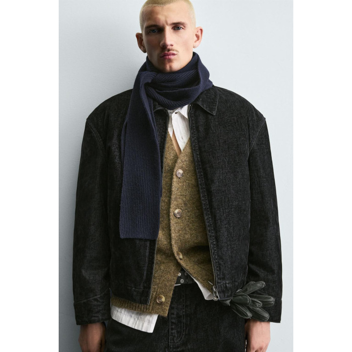 Куртка из мягкого велюра свободного кроя