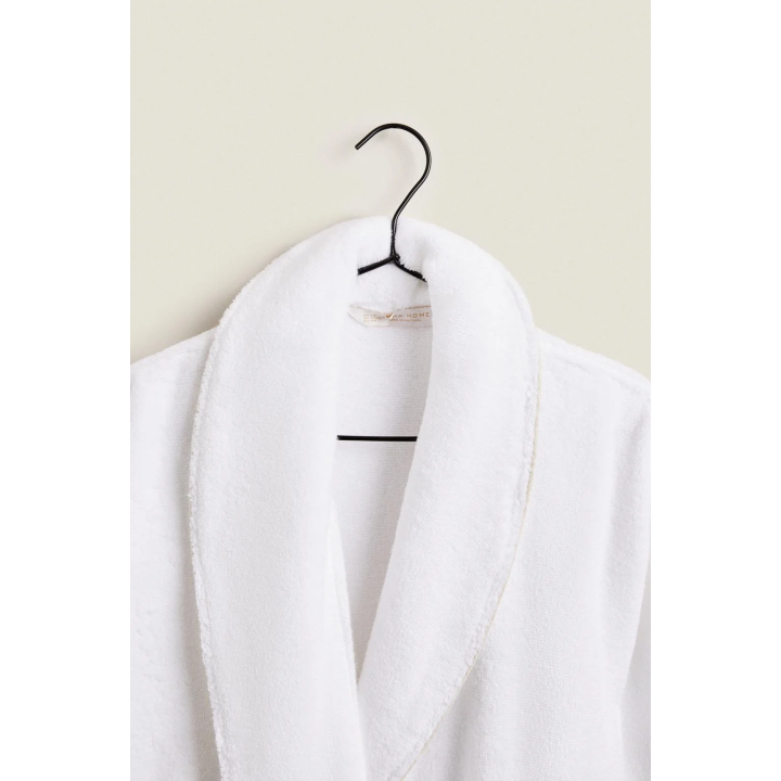 BATHROBE WITH PIPING (400 GXM²)