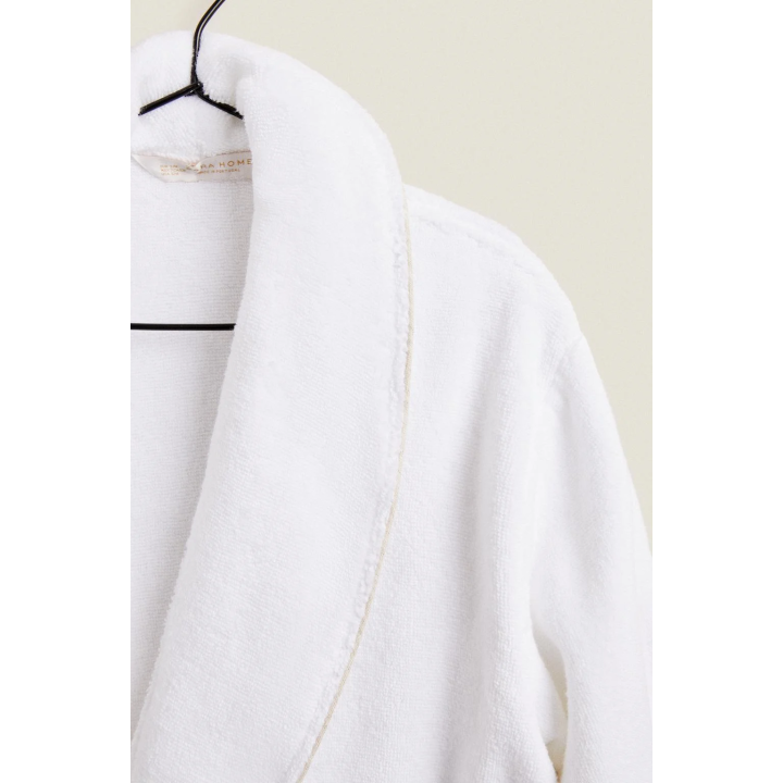 BATHROBE WITH PIPING (400 GXM²)