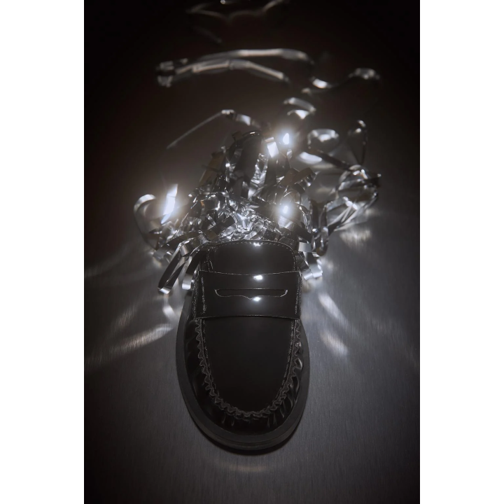 ЛАКИРОВАННЫЕ ЛОФЕРЫ