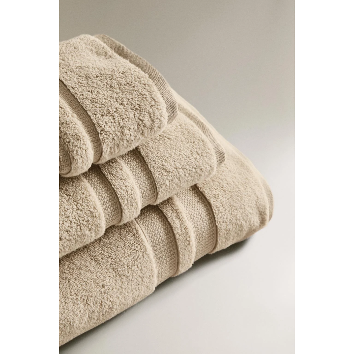 EXTRA SOFT DOUBLE BORDER BATH TOWEL