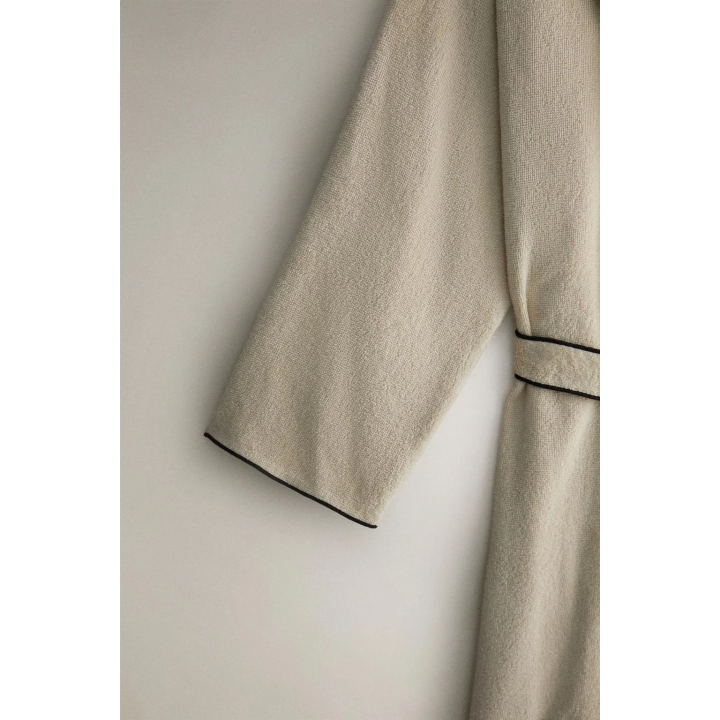 COTTON BATHROBE WITH OVERLOCK (320 GXM²)