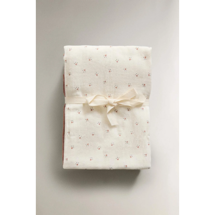 SET OF BABY MUSLIN CLOTHS