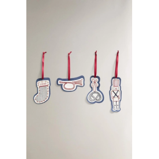 PACK OF CHRISTMAS FIGURE GIFT TAGS (PACK OF 8)