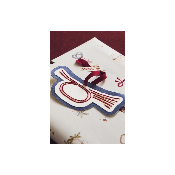 PACK OF CHRISTMAS FIGURE GIFT TAGS (PACK OF 8)