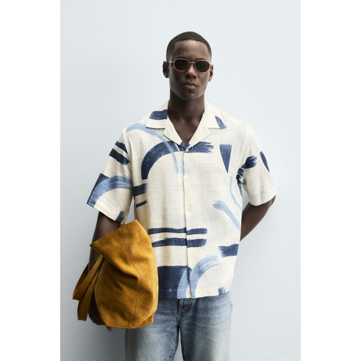 РУБАШКА С АБСТРАКТНЫМ ПРИНТОМ