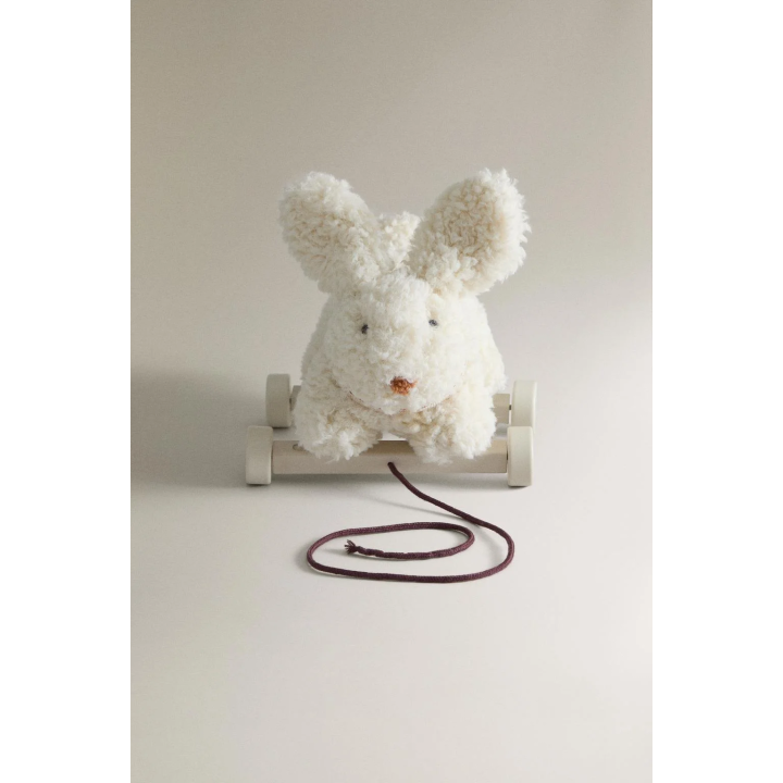 Детская мягкая игрушка кролик на колесах