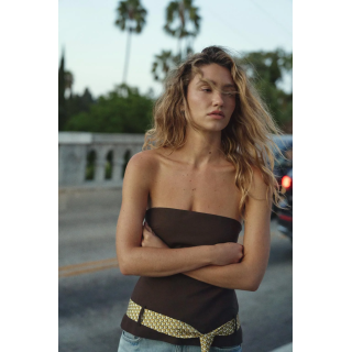 ТОП БЕЗ БРЕТЕЛЕЙ С РЕМНЕМ-ГАЛСТУКОМ