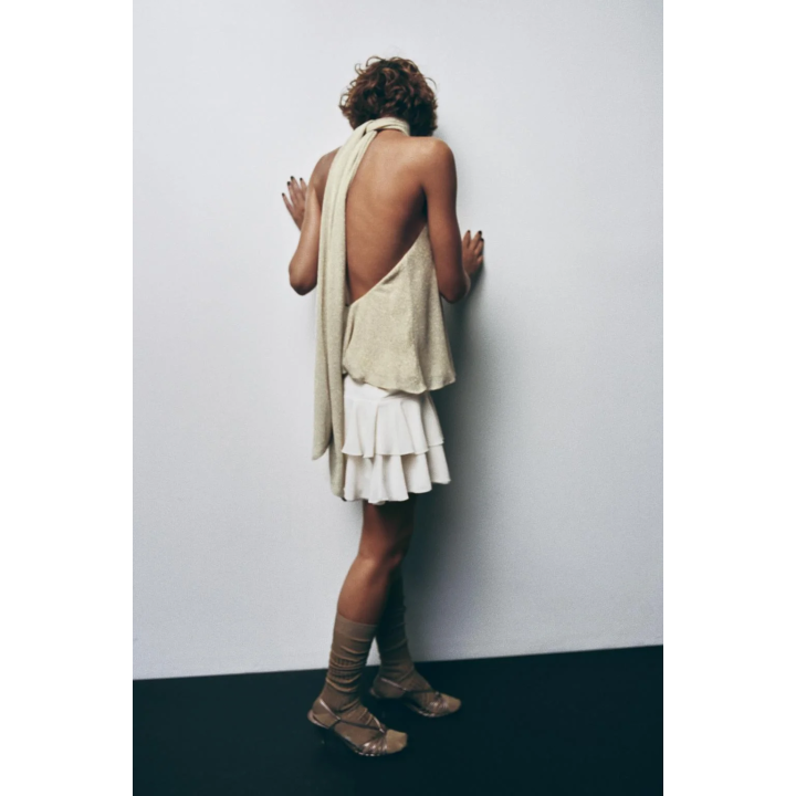 ТОП С ГОРЛОВИНОЙ ХАЛТЕР ИЗ МЕТАЛЛИЗИРОВАННОЙ НИТИ